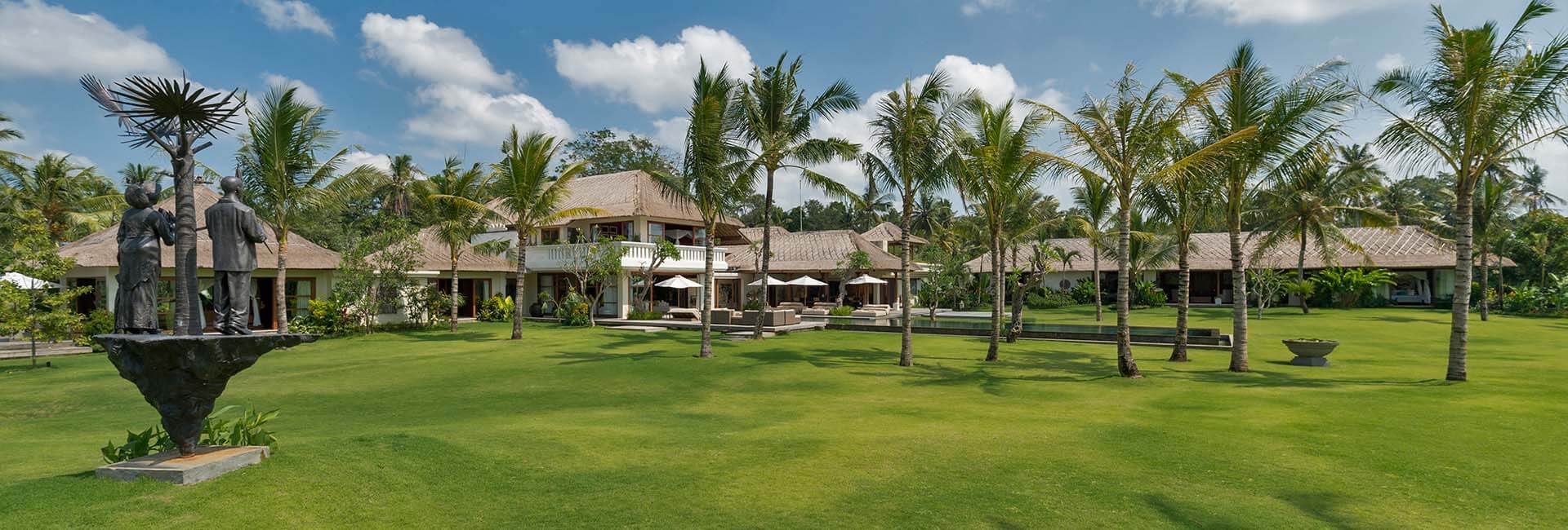 Kaba Kaba Estate - Villa and grounds